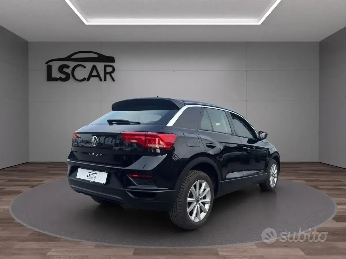 Usata VW T-Roc Style 110 CV (80 kW) 2018 Grigio SUV