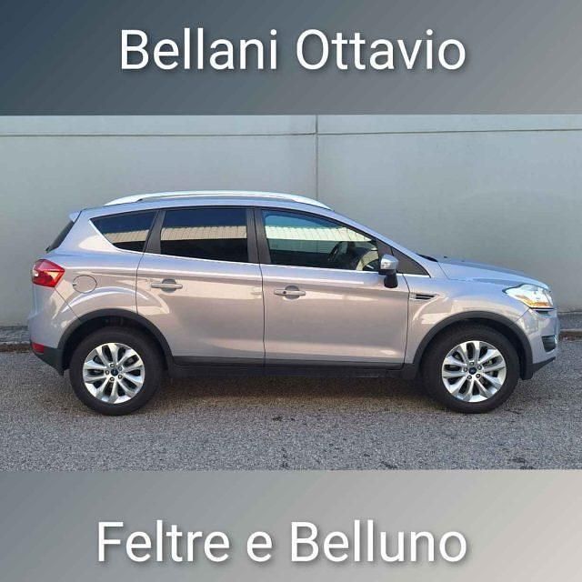 Usata Ford Kuga 163 CV (119 kW) 2011 Argento SUV