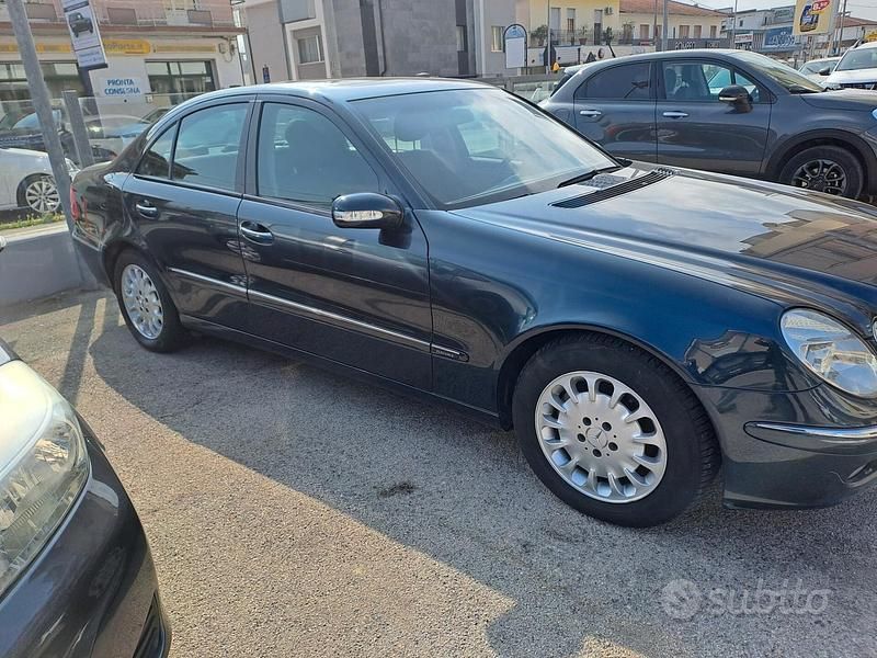 Usata Mercedes E320 Elegance 2004 Nero Berlina