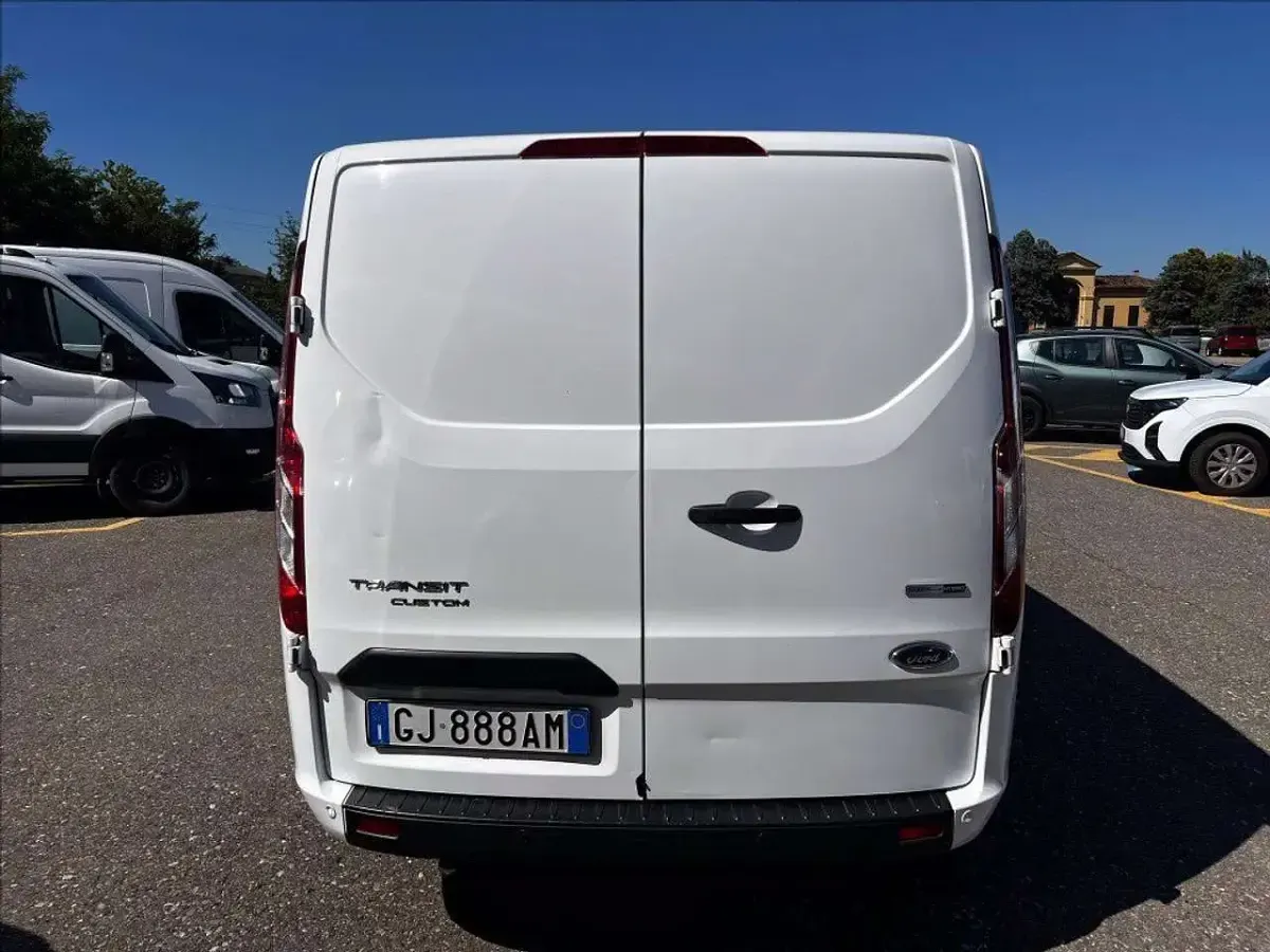 Usata Ford Transit Custom Trend 131 CV (96 kW) 2022 Bianco pastello Furgone