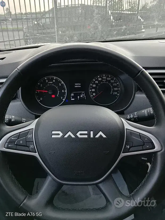 Usata Dacia Duster Acces 101 CV (74 kW) 2023 Bianco SUV