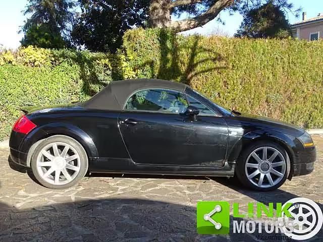 Usata Audi TT Roadster 150 CV (110 kW) 2003 Nero Cabrio