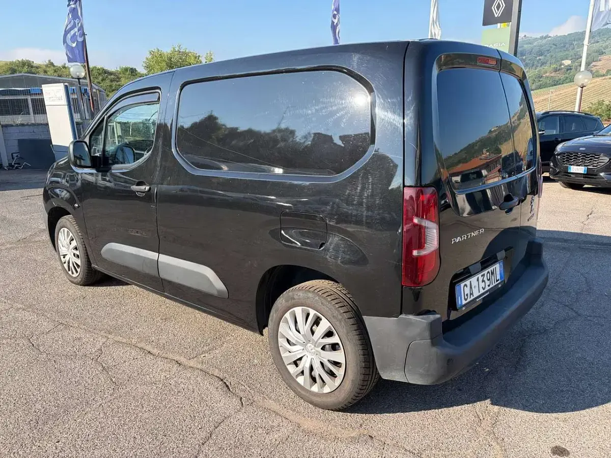 Usata Peugeot Partner 131 CV (96 kW) 2020 Nero Monovolume