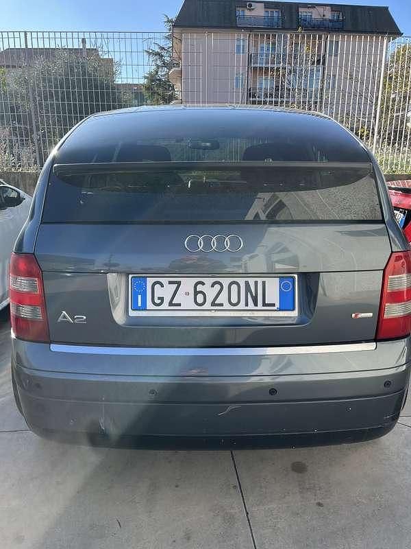 Usata Audi A2 75 CV (55 kW) 2002 Grigio Utilitaria