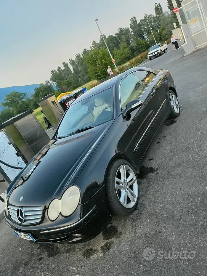 Usata Mercedes CLK200 184 CV (135 kW) 2023 Nero Coupé