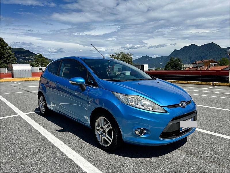 Usata Ford Fiesta 2010 Blu Utilitaria