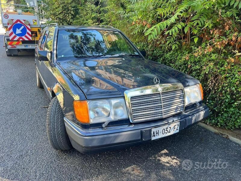 Usata 1991 Mercedes E300 Station wagon | 6900 € - Immagine 1/4