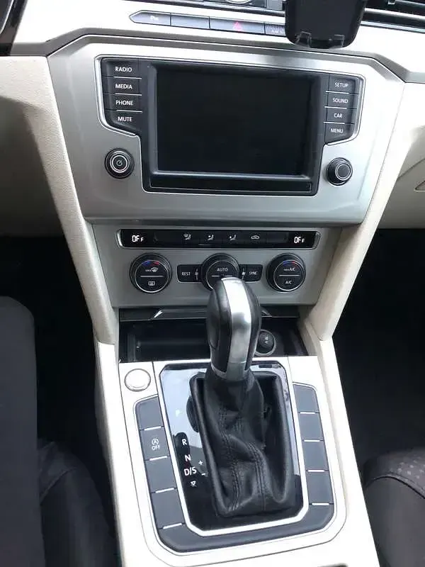 Usata VW Passat 120 CV (88 kW) 2016 Nero Station wagon