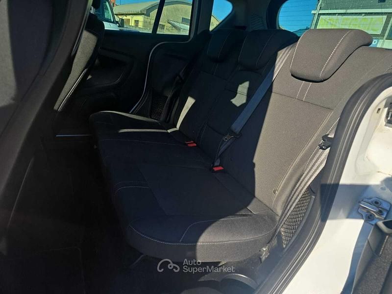 Usata Ford B-MAX Business Edition 95 CV (69 kW) 2017 Bianco Monovolume