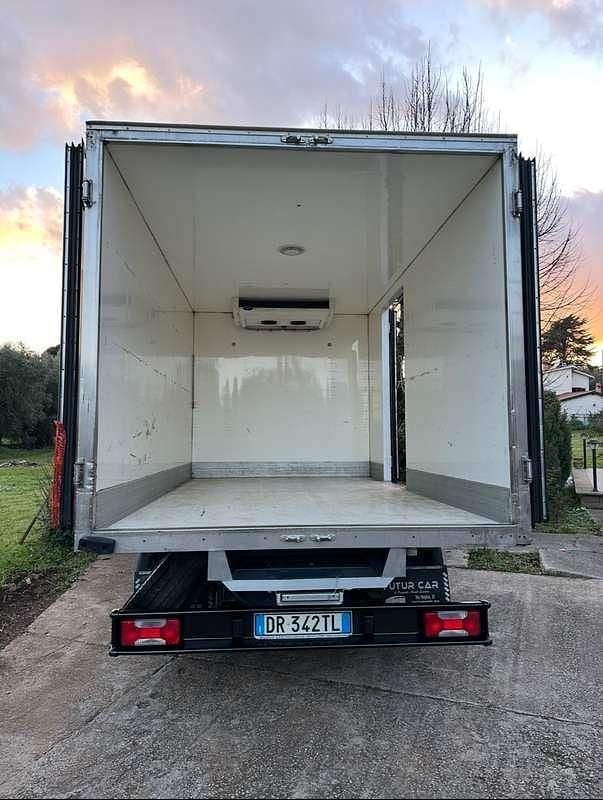 Occasion Iveco Daily 136 ch (100 kW) 2009