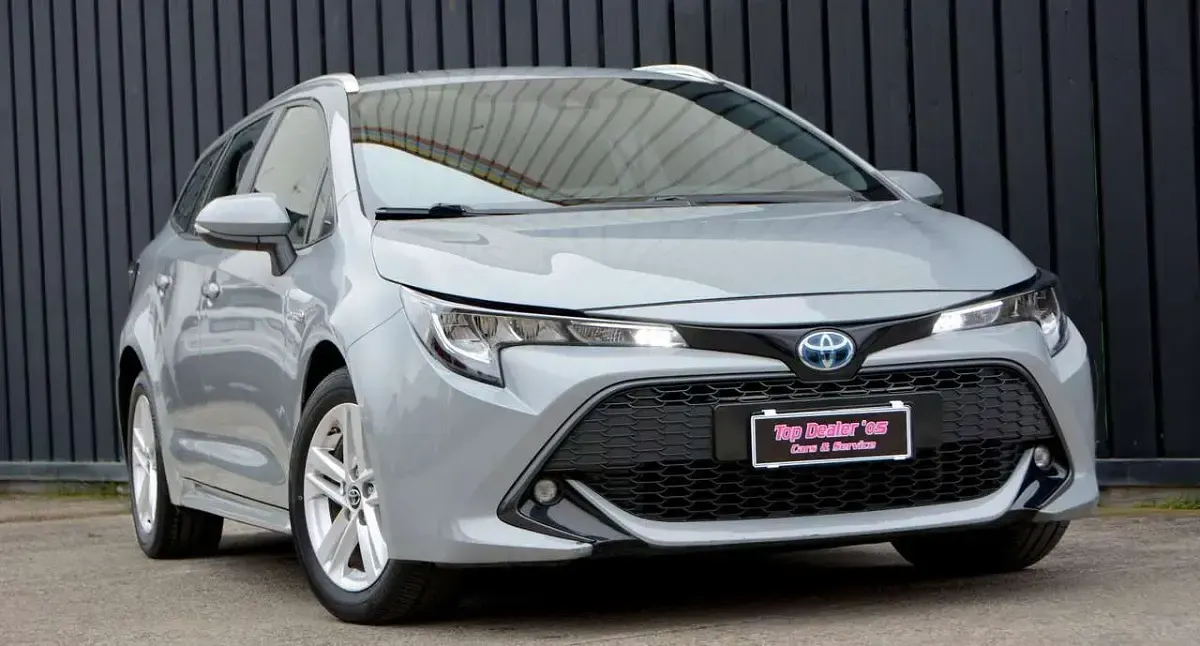 Usata Toyota Corolla Business Edition 98 CV (72 kW) 2022 Grigio Station wagon