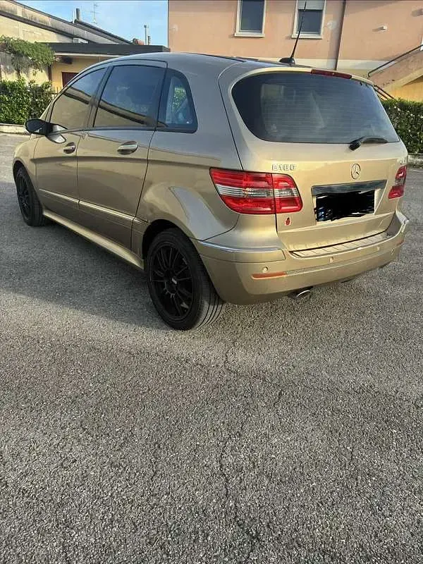 Usata Mercedes B180 109 CV (80 kW) 2008 Monovolume