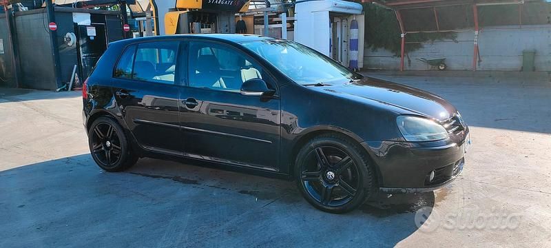 Usata VW Golf 140 CV (102 kW) 2005 Nero Coupé
