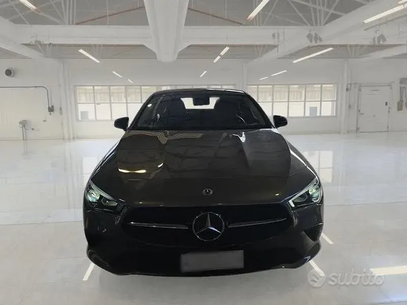 Usata Mercedes CLA180 136 CV (100 kW) 2022 Grigio Berlina