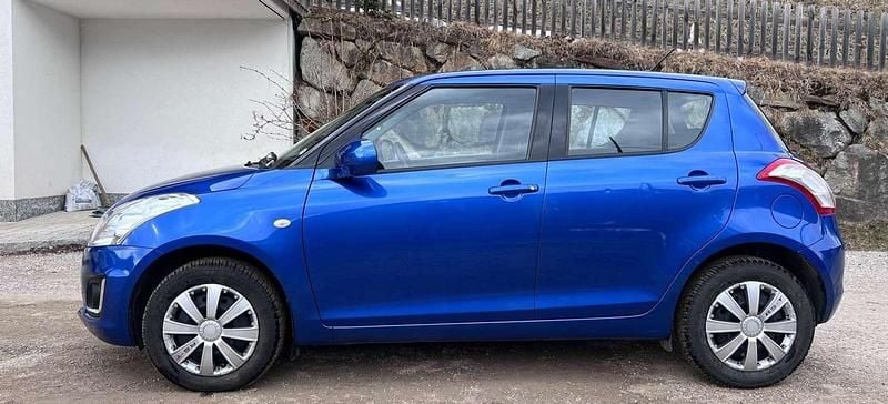 Usata Suzuki Swift 90 CV (66 kW) 2016 Blu/azzurro Utilitaria
