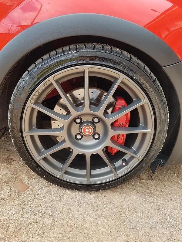 Usata Fiat Punto Abarth 179 CV (131 kW) 2009 Rosso Utilitaria