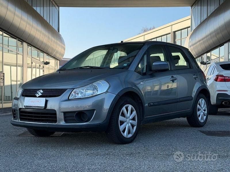 Usata Suzuki SX4 99 CV (72 kW) 2009 Grigio SUV