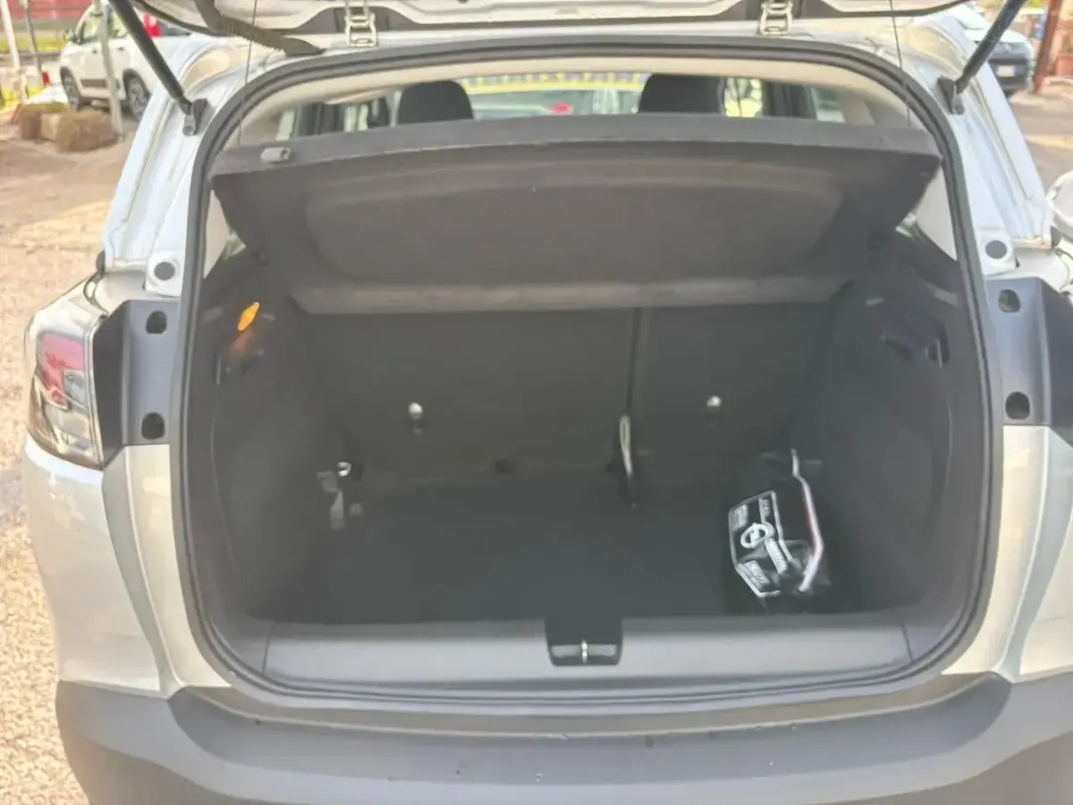 Usata Opel Crossland Edition 110 CV (80 kW) 2023 Argento SUV