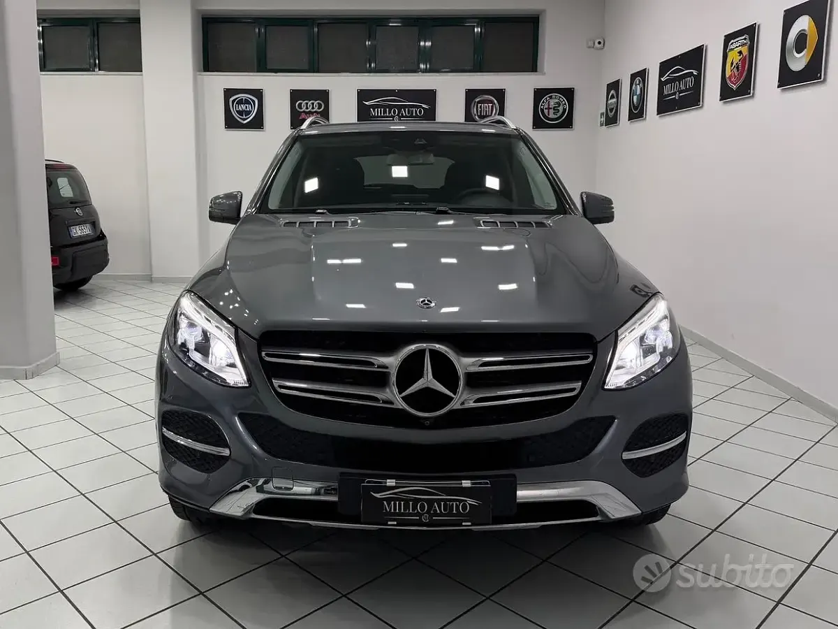 Usata Mercedes GLE250 204 CV (150 kW) 2018 Grigio SUV