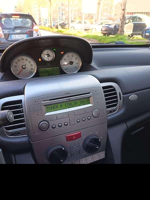 Usata Lancia Ypsilon 60 CV (44 kW) 2006 Utilitaria