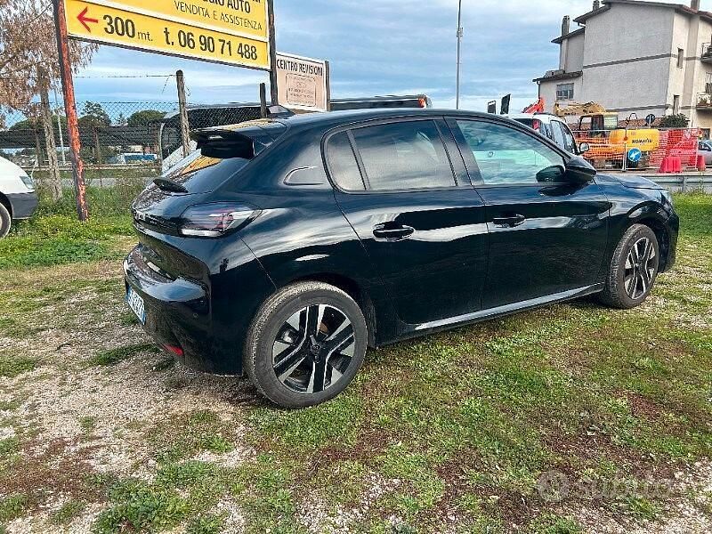 Usata Peugeot 208 2025 Utilitaria