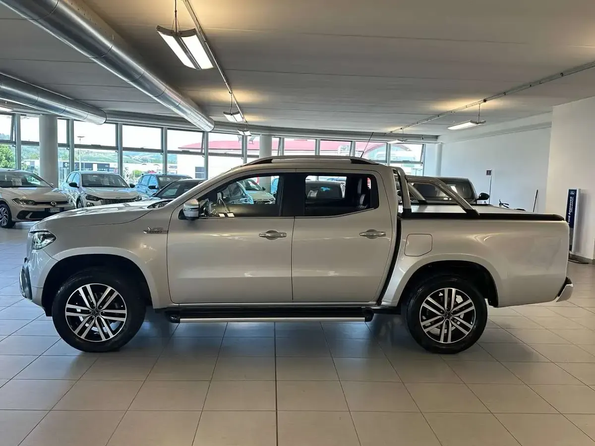 Usata Mercedes X350 258 CV (189 kW) 2018 Grigio Pick-up