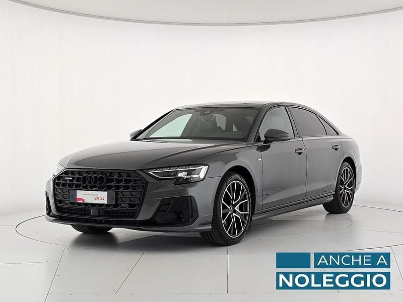 Usata Audi A8L Ambiente 286 CV (210 kW) 2024 Grigio daytona perlato Berlina