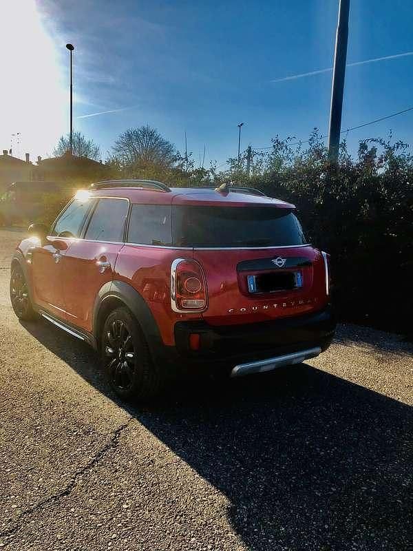 Usata Mini One Countryman 102 CV (75 kW) 2018 Rosso SUV