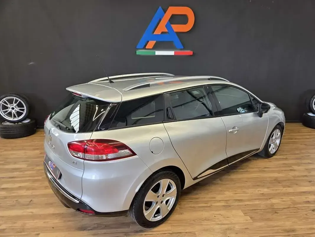 Usata Renault Clio Dynamique 68 CV (50 kW) 2010 Station wagon