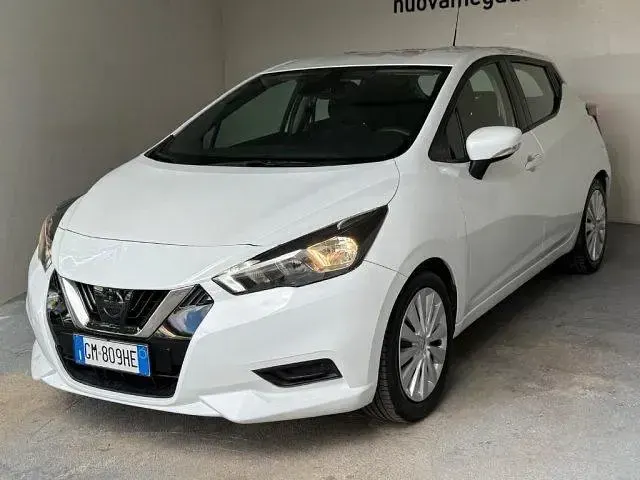 Usata Nissan Micra Acenta 92 CV (67 kW) 2023 Bianco Utilitaria