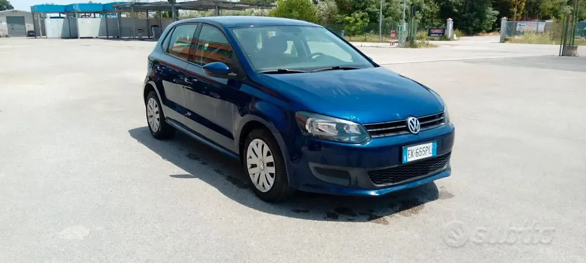 Usata VW Polo 75 CV (55 kW) 2012 Bluazzurro Utilitaria