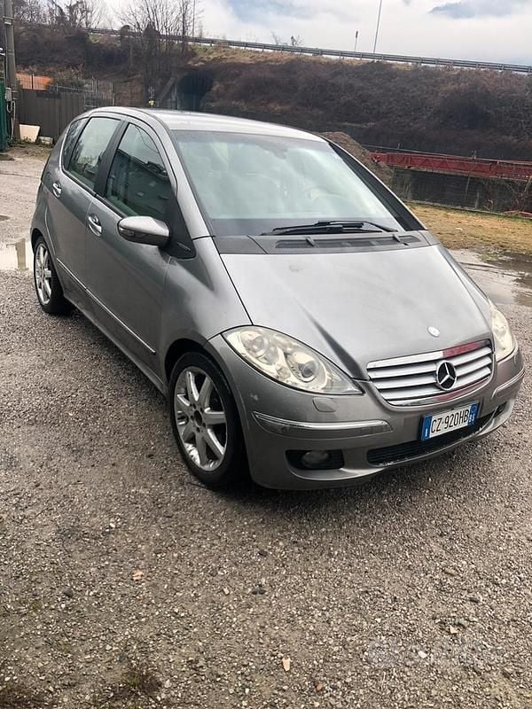 Usata Mercedes A180 2006 Grigio Utilitaria