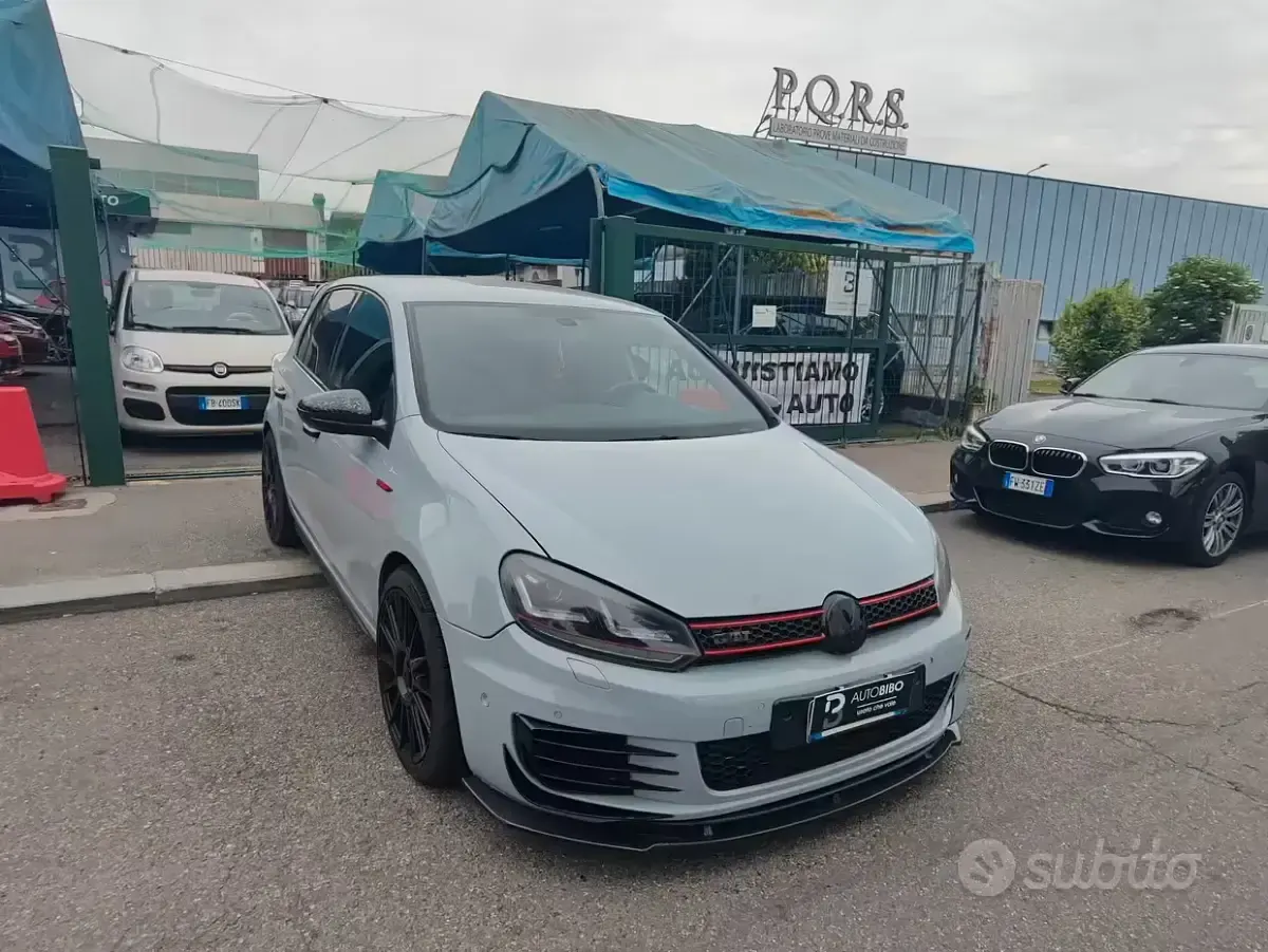 Usata VW Golf VI GTI 211 CV (155 kW) 2009 Grigio Utilitaria