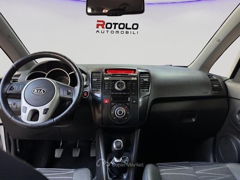 Usata Kia Venga 124 CV (91 kW) 2011 Bianco Utilitaria