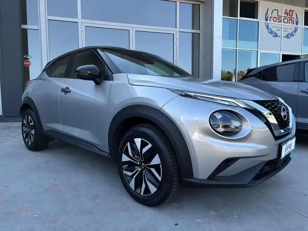 Usata Nissan Juke Acenta 114 CV (83 kW) 2024 Argento SUV