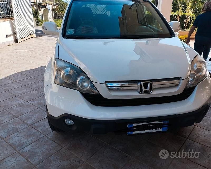 Bianco Usata 2008 Honda CR-V SUV | 4500 € - Immagine 1/4
