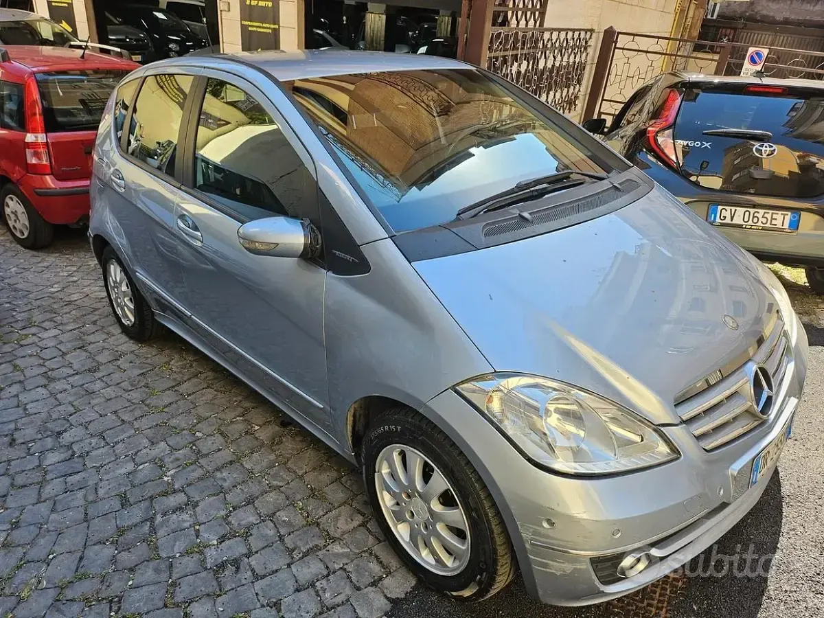 Usata Mercedes A180 Avantgarde 109 CV (80 kW) 2008 Grigio Berlina