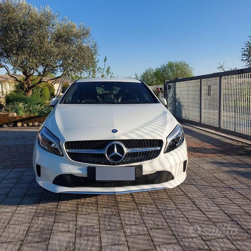 Usata Mercedes A180 109 CV (80 kW) 2015 Bianco Berlina