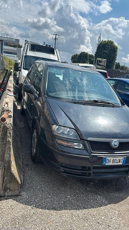 Usata Fiat Ulysse Active 120 CV (88 kW) 2007 Nero Monovolume