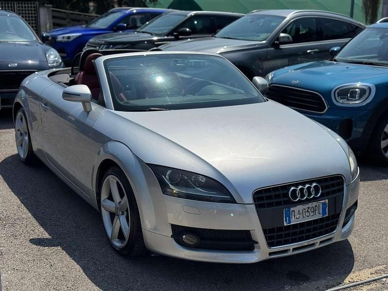 Usata Audi TT Roadster Ambiente 200 CV (147 kW) 2007 Argento Cabrio