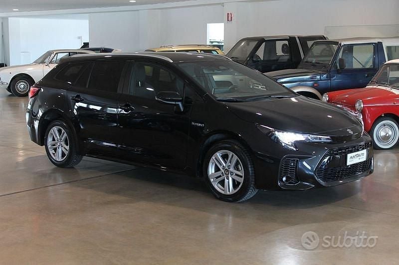 Usata Suzuki Swace Cool 140 CV (102 kW) 2024 Nero Station wagon
