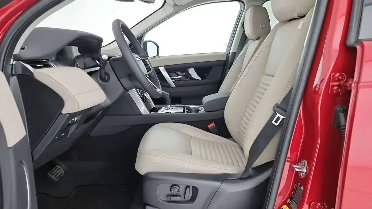 Usata Land Rover Discovery 5 SE 163 CV (119 kW) 2024 Rosso SUV