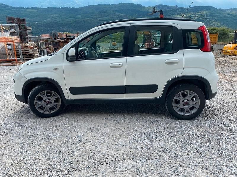 Bianco Usata 2014 Fiat Panda 4x4 Due volumi | 8000 € (Ottimo prezzo) - Immagine 1/1