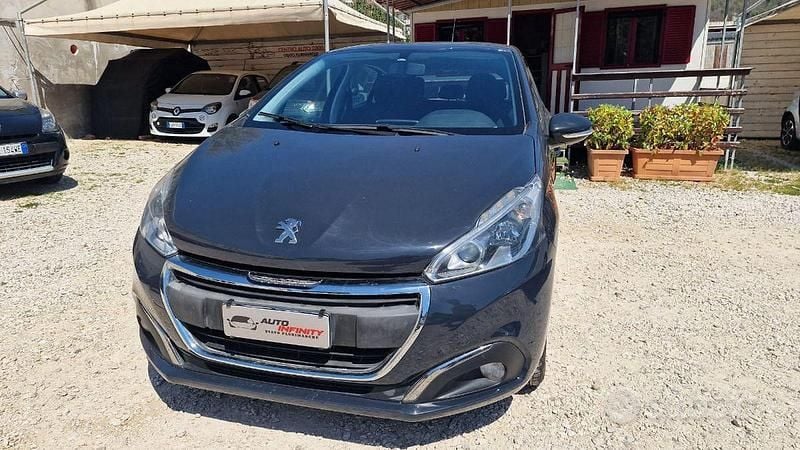 Usata Peugeot 208 Allure 92 CV (67 kW) 2016 Grigio Utilitaria