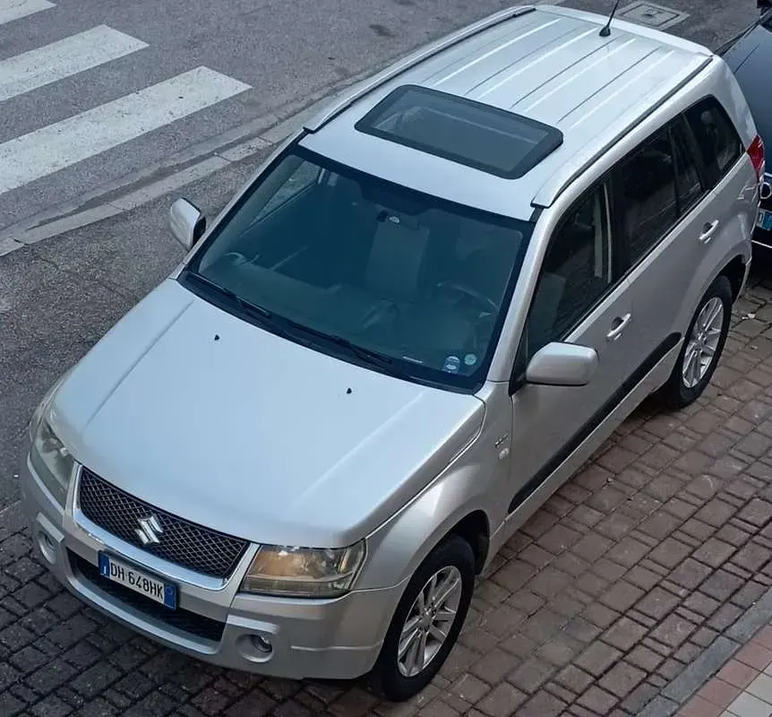 Usata Suzuki Grand Vitara 129 CV (94 kW) 2008 Grigio SUV