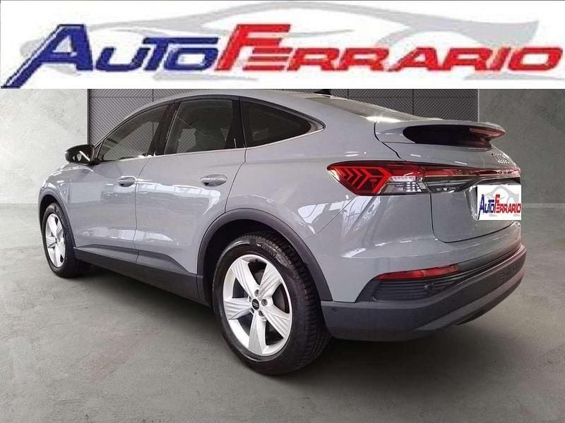 Usata Audi Q4 e-tron Ambiente 150 kW (204 CV) 2022 Grigio SUV