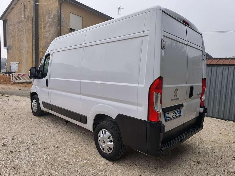 Usata Peugeot Boxer 140 CV (102 kW) 2022 Bianco Furgone