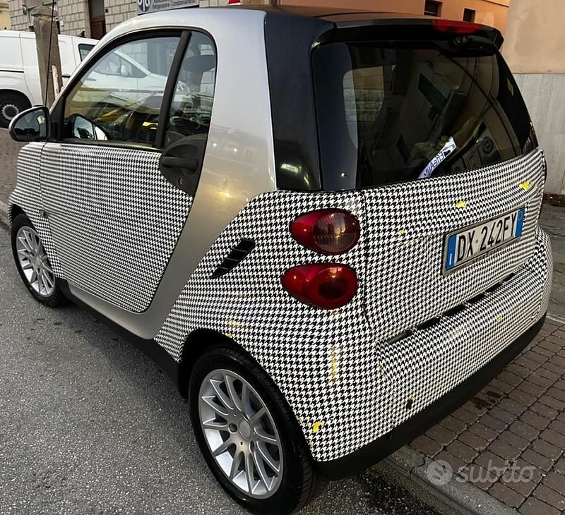 Begagnad Smart ForTwo Coupé Passion 71 HK (52 kW) 2009 Vit Sportkupé