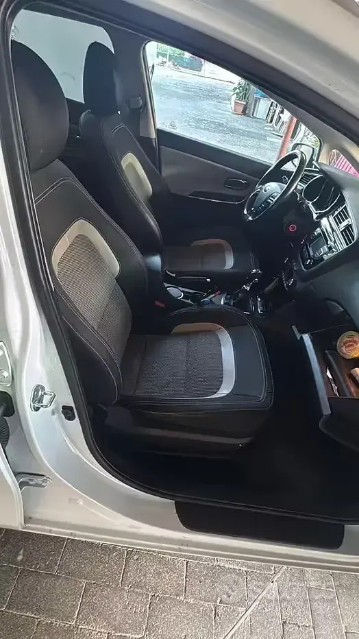 Usata Kia Ceed 110 CV (80 kW) 2016 Bianco Utilitaria