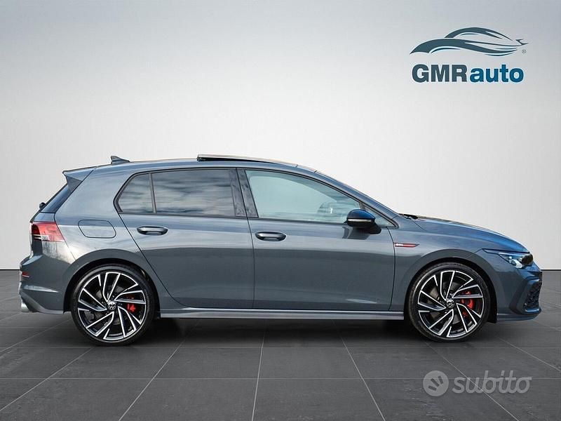 Usata VW Golf VIII GTI 245 CV (180 kW) 2022 Dolphin grey Berlina